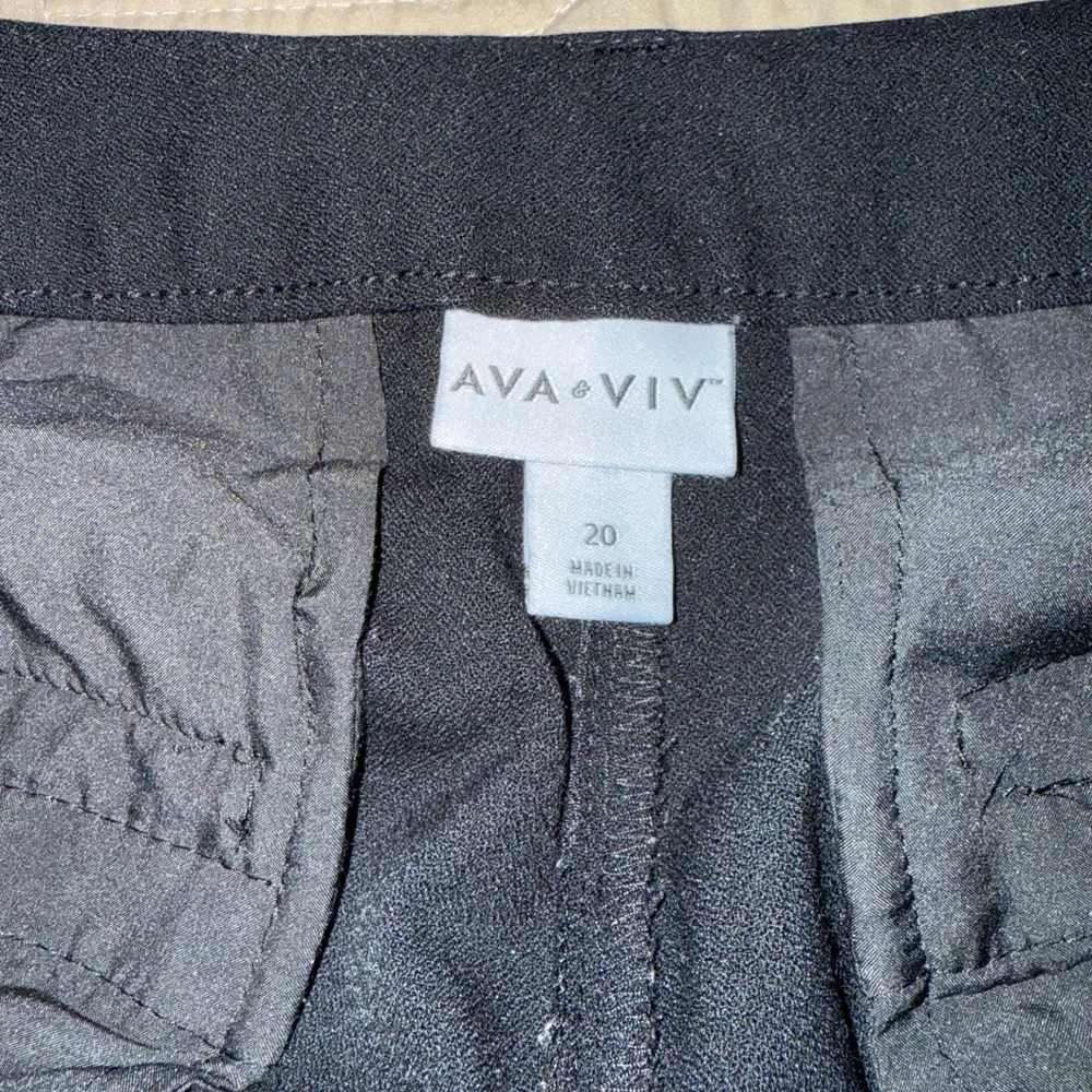 Ava & Viv Charcoal Wide-Leg Trousers - Picture 2 of 3